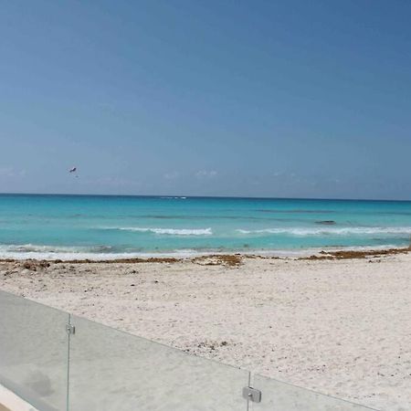 Beach Front Renewed Apartment Cancun Luaran gambar